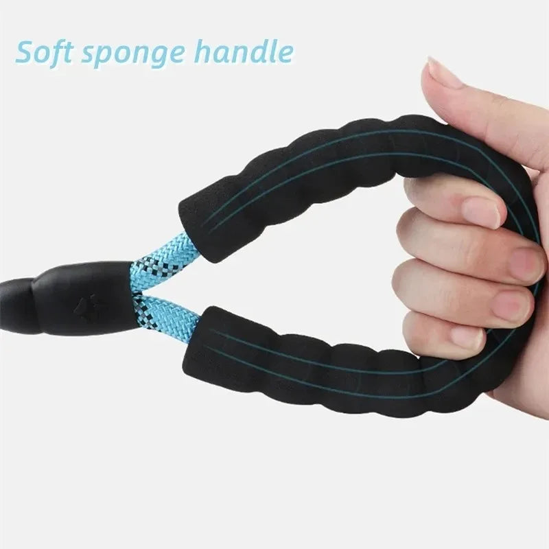 150 cm Durable Reflective Dog Leash for Large, Medium, and Small Breeds, Ideal for Golden Retrievers and Active Pets