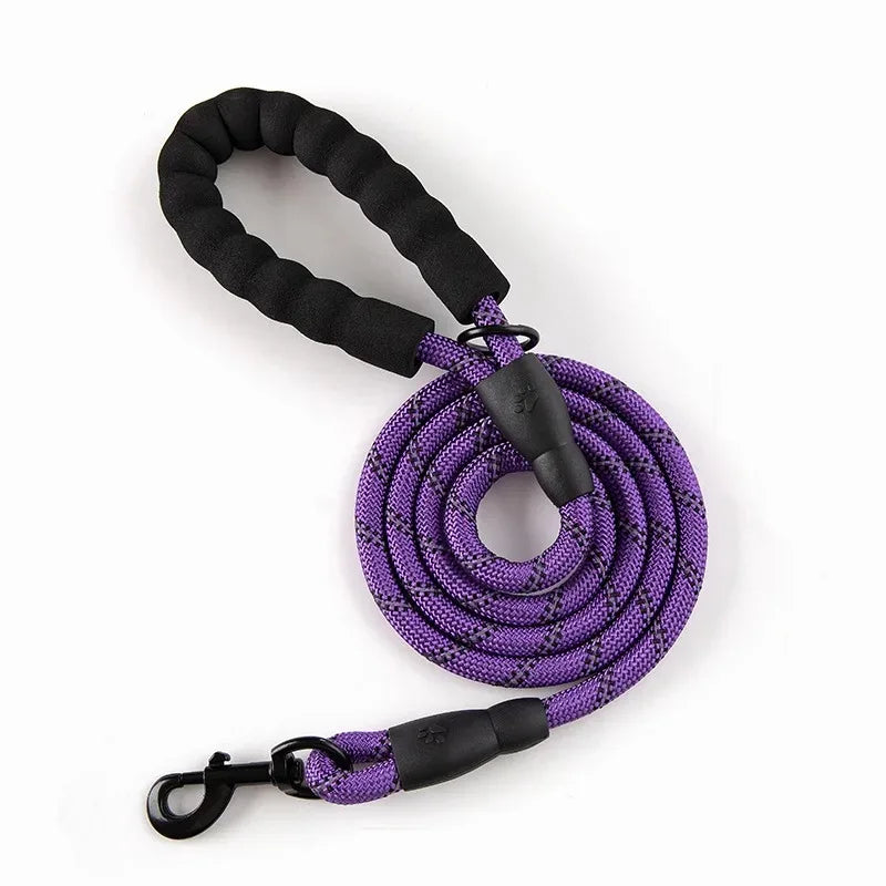 150 cm Durable Reflective Dog Leash for Large, Medium, and Small Breeds, Ideal for Golden Retrievers and Active Pets