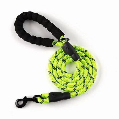 150 cm Durable Reflective Dog Leash for Large, Medium, and Small Breeds, Ideal for Golden Retrievers and Active Pets